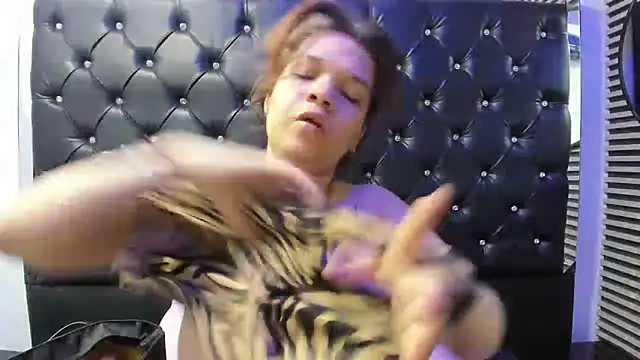 MelanyCarter18 online show from December 17, 1:50 pm