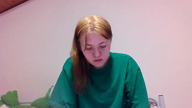 Snapshot of ella_grays chatting on February 7, 4:14 pm ella grays online show from February 7, 4:14 pm