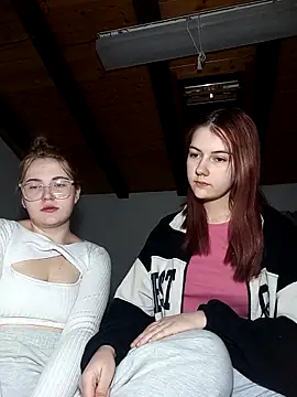 Snapshot of ella_grays chatting on March 2, 5:58 pm ella grays online show from March 2, 5:58 pm