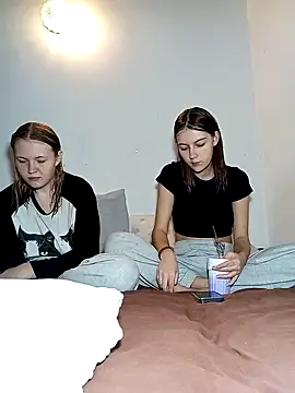 Snapshot of ella_grays chatting on October 12, 6:40 pm ella grays online show from October 12, 6:40 pm