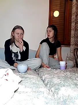 Snapshot of ella_grays chatting on October 14, 6:42 pm ella grays online show from October 14, 6:42 pm