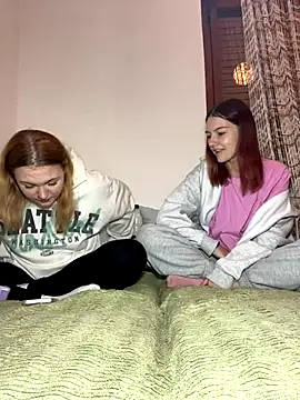 Snapshot of ella_grays chatting on October 20, 6:08 pm ella grays online show from October 20, 6:08 pm
