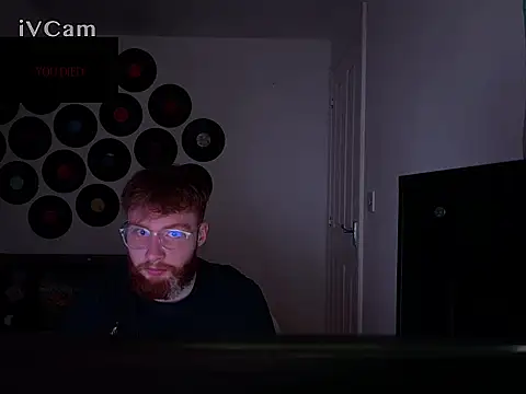 Snapshot of PrettyGinger chatting on November 3, 8:21 pm PrettyGinger online show from November 3, 8:21 pm