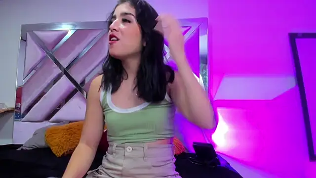 Violeett online show from December 21, 2:41 am