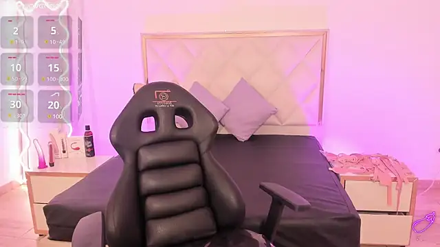 Snapshot of Andy_tay1 chatting on February 11, 6:51 am Andy tay1 online show from February 11, 6:51 am