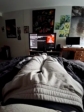 Snapshot of stev3w chatting on October 15, 3:23 pm stev3w online show from October 15, 3:23 pm