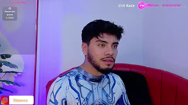 Snapshot of Tommidubois chatting on October 31, 3:29 am Tommidubois online show from October 31, 3:29 am