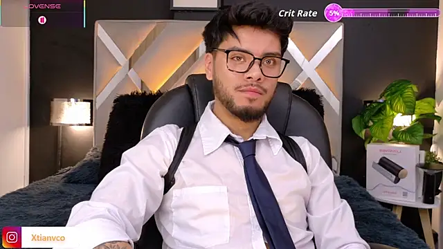 Snapshot of Tommidubois chatting on November 16, 4:07 am Tommidubois online show from November 16, 4:07 am