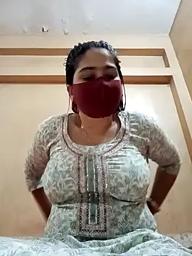 Magical Girl- online show from February 6, 3:27 am