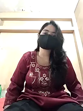 Magical Girl- online show from November 16, 3:45 am