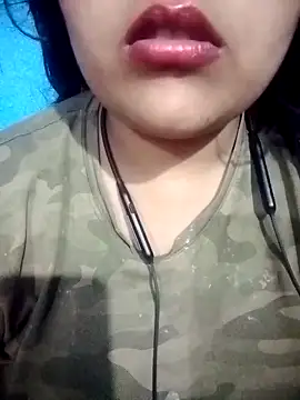 Love-Veronica online show from March 24, 8:41 am