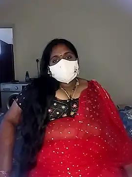 Snapshot of Sexy_Radhikaa chatting on February 6, 8:07 am Sexy Radhikaa online show from February 6, 8:07 am