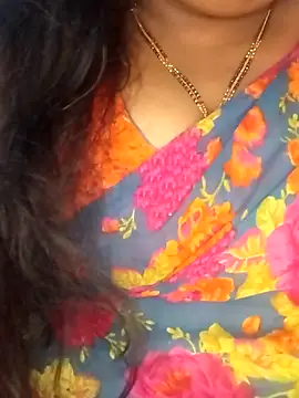 Sexy Radhikaa online show from December 23, 3:26 am