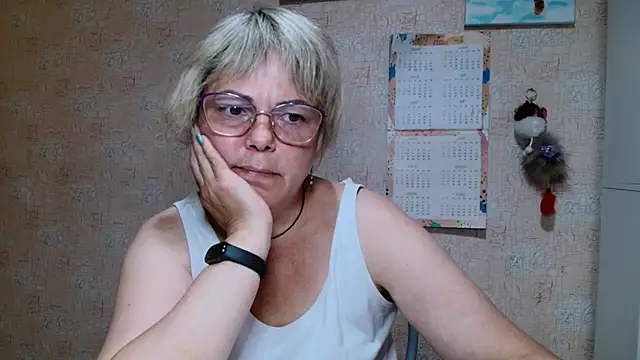 sweetsunset11 online show from September 14, 3:33 pm