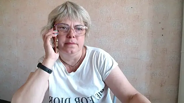 sweetsunset11 online show from September 22, 4:14 am