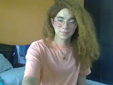 Snapshot of CELESSTESeductora chatting on February 6, 4:14 pm CELESSTESeductora online show from February 6, 4:14 pm