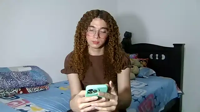 Snapshot of CELESSTESeductora chatting on February 19, 6:10 pm CELESSTESeductora online show from February 19, 6:10 pm