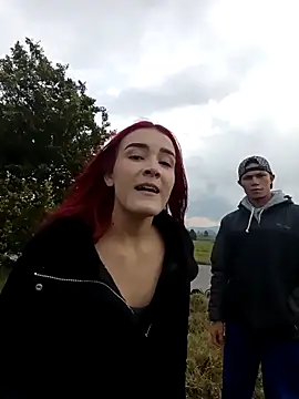 Snapshot of laura_arias018 chatting on November 19, 9:04 pm laura arias018 online show from November 19, 9:04 pm