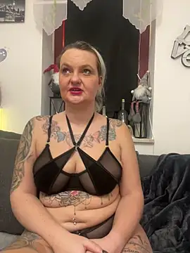 Inked blondi online show from January 3, 4:16 pm