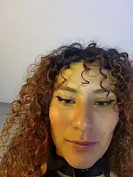 Snapshot of varenkaivanova_22 chatting on December 31, 7:10 am varenkaivanova 22 online show from December 31, 7:10 am