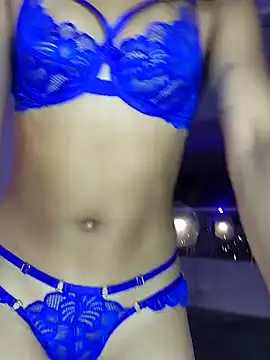Snapshot of varenkaivanova_22 chatting on January 3, 12:33 am varenkaivanova 22 online show from January 3, 12:33 am