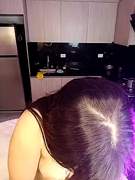 Snapshot of gabyfoxster chatting on January 15, 9:45 am gabyfoxster online show from January 15, 9:45 am