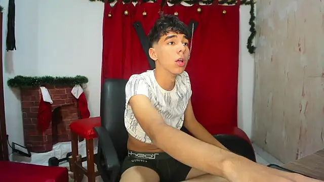 Harry LatinBoy online show from December 10, 10:37 pm