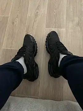 Snapshot of kiffeurgay chatting on January 23, 12:09 pm kiffeurgay online show from January 23, 12:09 pm