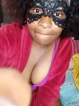 Snapshot of Sexycurvesbi chatting on September 25, 8:51 am Sexycurvesbi online show from September 25, 8:51 am