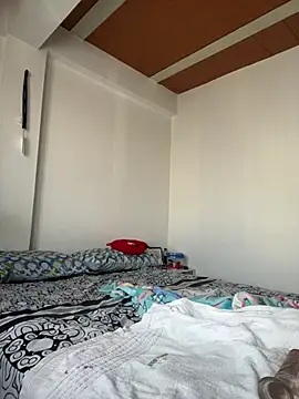 LollaByer online show from March 19, 9:05 pm