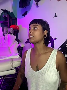 LollaByer online show from October 30, 10:32 pm