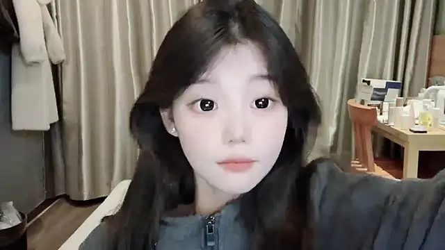 yangyang-1115 online show from February 20, 1:30 pm