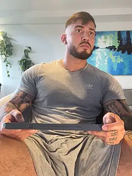 DimitriSullivan  online show from February 23, 1:41 pm