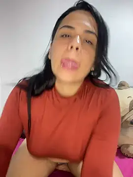 Leyna Kenet online show from January 26, 12:37 am