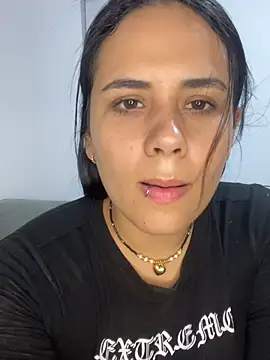 Leyna Kenet online show from March 15, 2:14 am