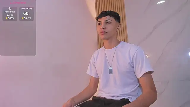 im sebaslopez online show from March 1, 1:11 am