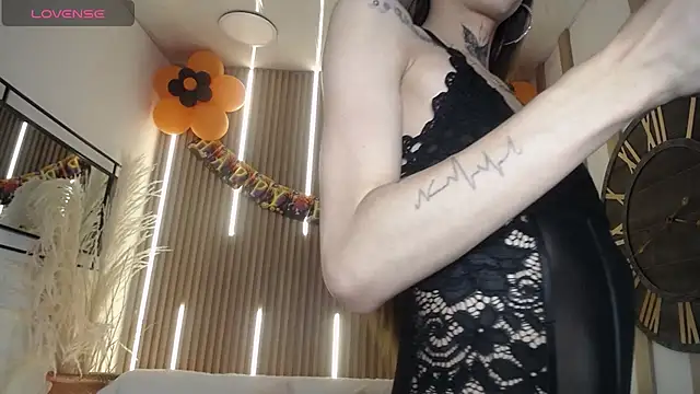 Aniie Doll online show from October 15, 8:42 pm