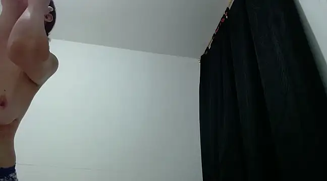 nicolle milf1978 online show from February 4, 11:05 am