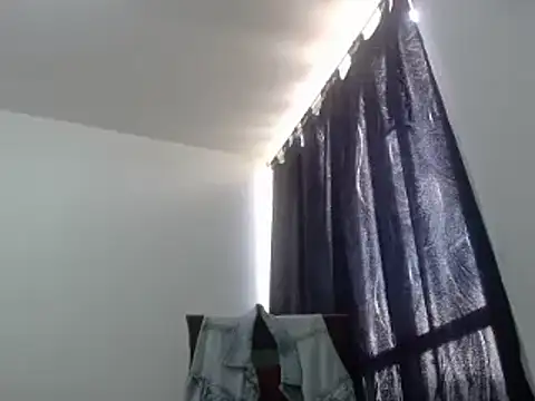 nicolle milf1978 online show from March 16, 1:49 pm