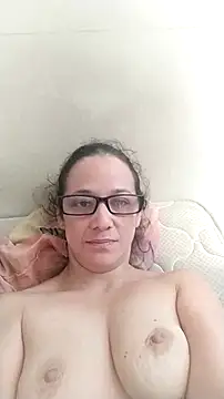 nicolle milf1978 online show from November 5, 1:33 pm