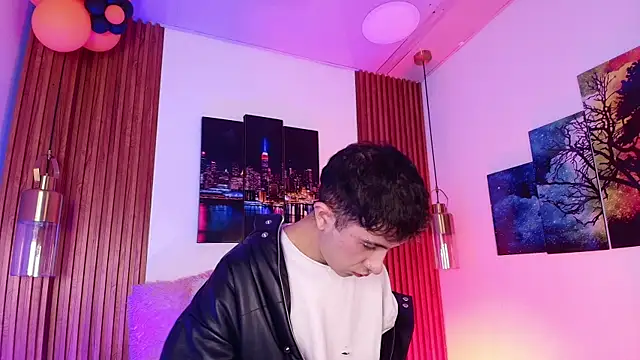 Noah Xitruxx online show from November 10, 2:54 am