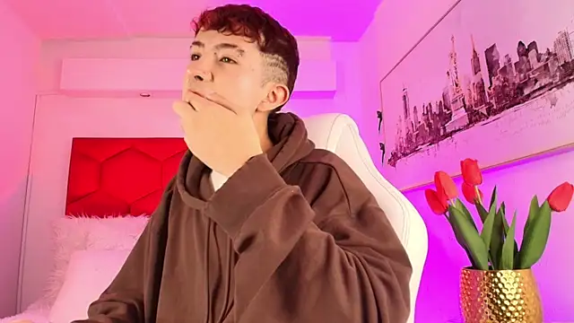 Noah Xitruxx online show from December 1, 1:05 pm