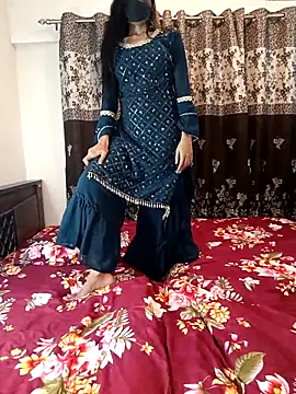 Snapshot of Cute-Bhavya chatting on September 23, 7:44 am Cute-Bhavya online show from September 23, 7:44 am
