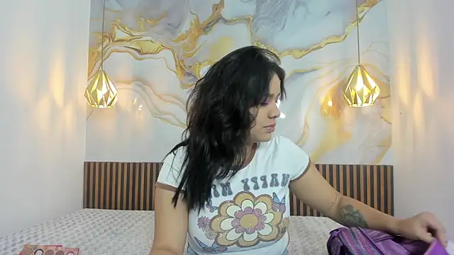 Snapshot of MelissaGilll chatting on September 15, 8:20 pm MelissaGilll online show from September 15, 8:20 pm