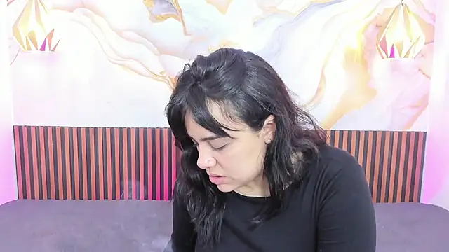 Snapshot of MelissaGilll chatting on October 16, 7:37 pm MelissaGilll online show from October 16, 7:37 pm
