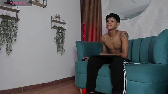 Jeffry wolvess online show from January 28, 12:00 pm