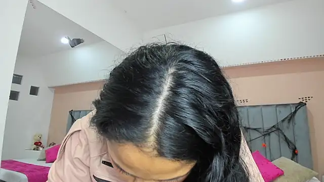 Snapshot of Giselle_Roldan chatting on October 15, 4:01 am Giselle Roldan online show from October 15, 4:01 am