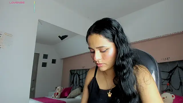 Snapshot of Giselle_Roldan chatting on October 18, 3:42 am Giselle Roldan online show from October 18, 3:42 am