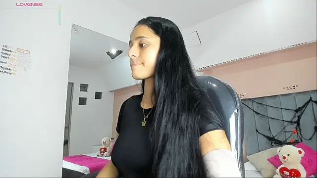 Snapshot of Giselle_Roldan chatting on October 23, 5:18 am Giselle Roldan online show from October 23, 5:18 am