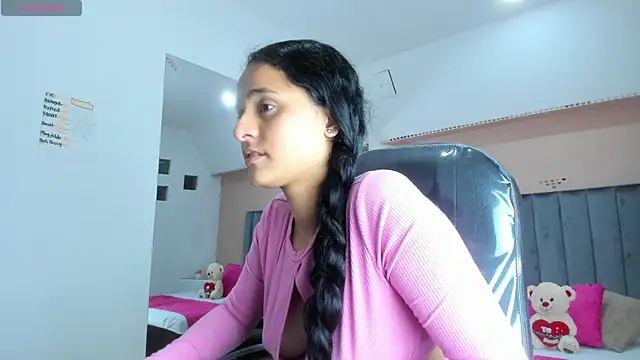 Snapshot of Giselle_Roldan chatting on November 6, 4:13 am Giselle Roldan online show from November 6, 4:13 am